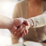 Jak wdrożyć nowego pracownika z Polski w czeskiej firmie